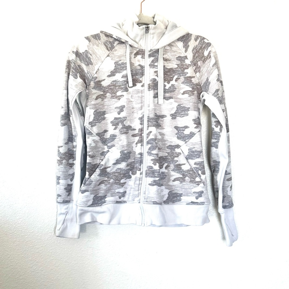 Athleta Triumph Printed Hoodie Gray Camo White Gray Sweatshirt S $118 - Picture 2 of 12